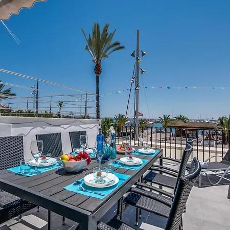 Apartment Seafront With Balcony *
